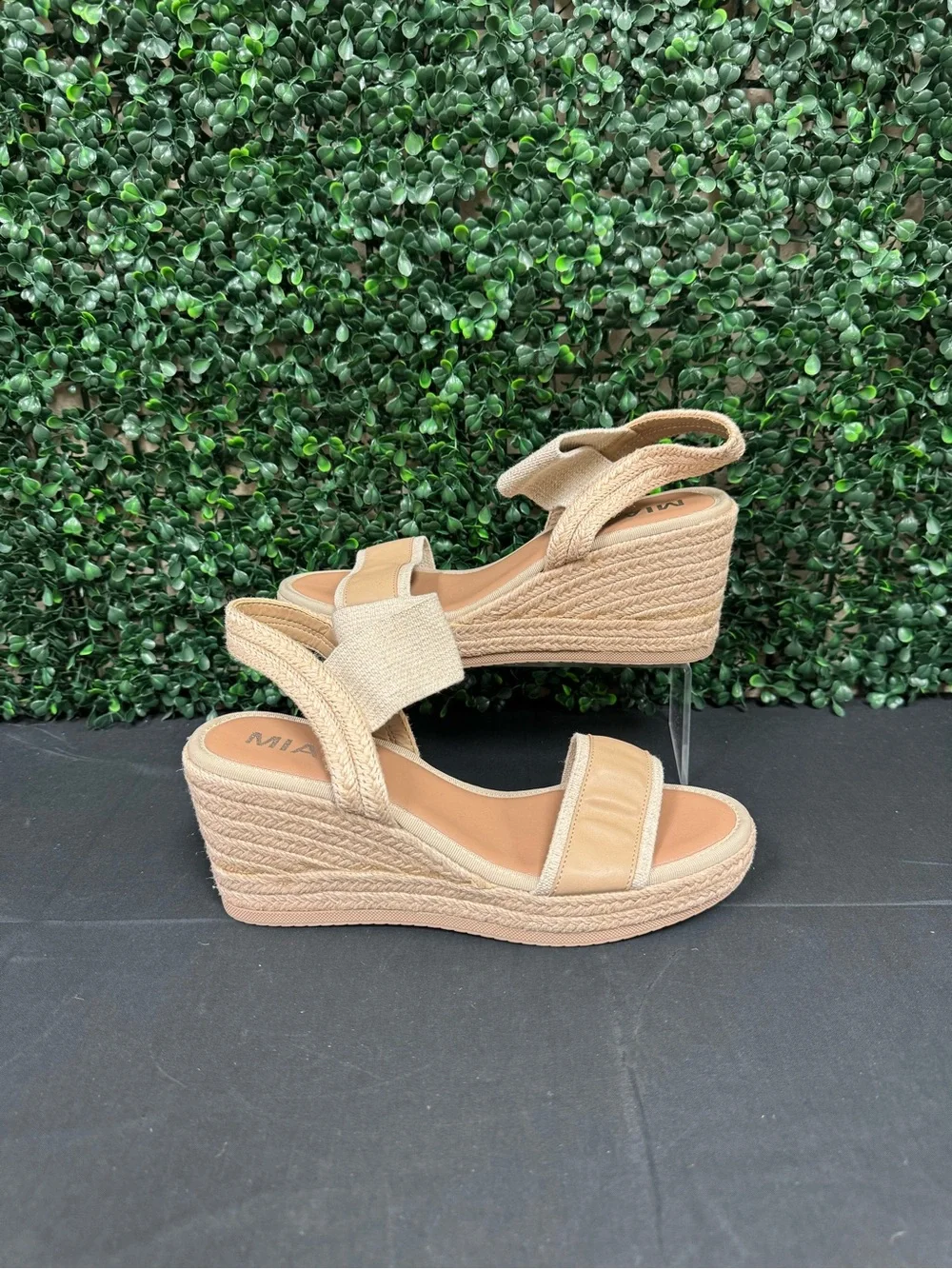 Mia Brittni Wedge Sandal - W9